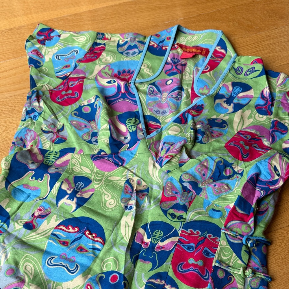 Shanghai Tang 100% Silk Blouse